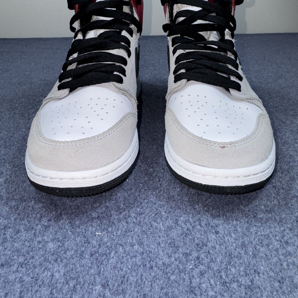 Nike Air Jordan 1 Retro High OG Light Smoke Grey GS Size 6.5Y 575441-126 - Picture 3 of 8
